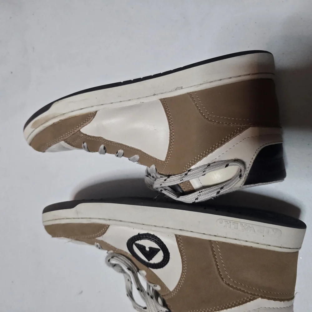Airwalk stylish high